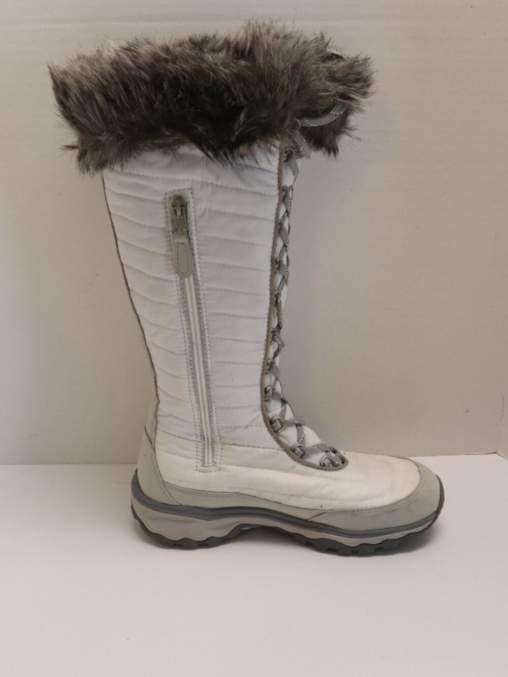 Eddie Bauer Gram‎ White Gray Lace Up Mid-Cal Classic Snow Women's Boots Size 7